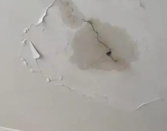 竹溪阳台漏水维修公司分享下屋面防水工程质量问题原因分析